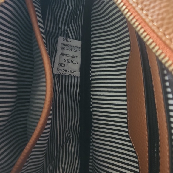 New Tan Crossbody Bag - Picture 3 of 6